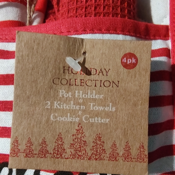 💞 🆕 Brand New Holiday Kitchen 4pc Set - Picture 4 of 5